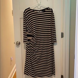 Women’s Tahari dress